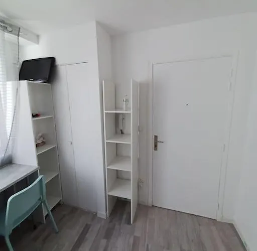 Palais De Justice Apartment *